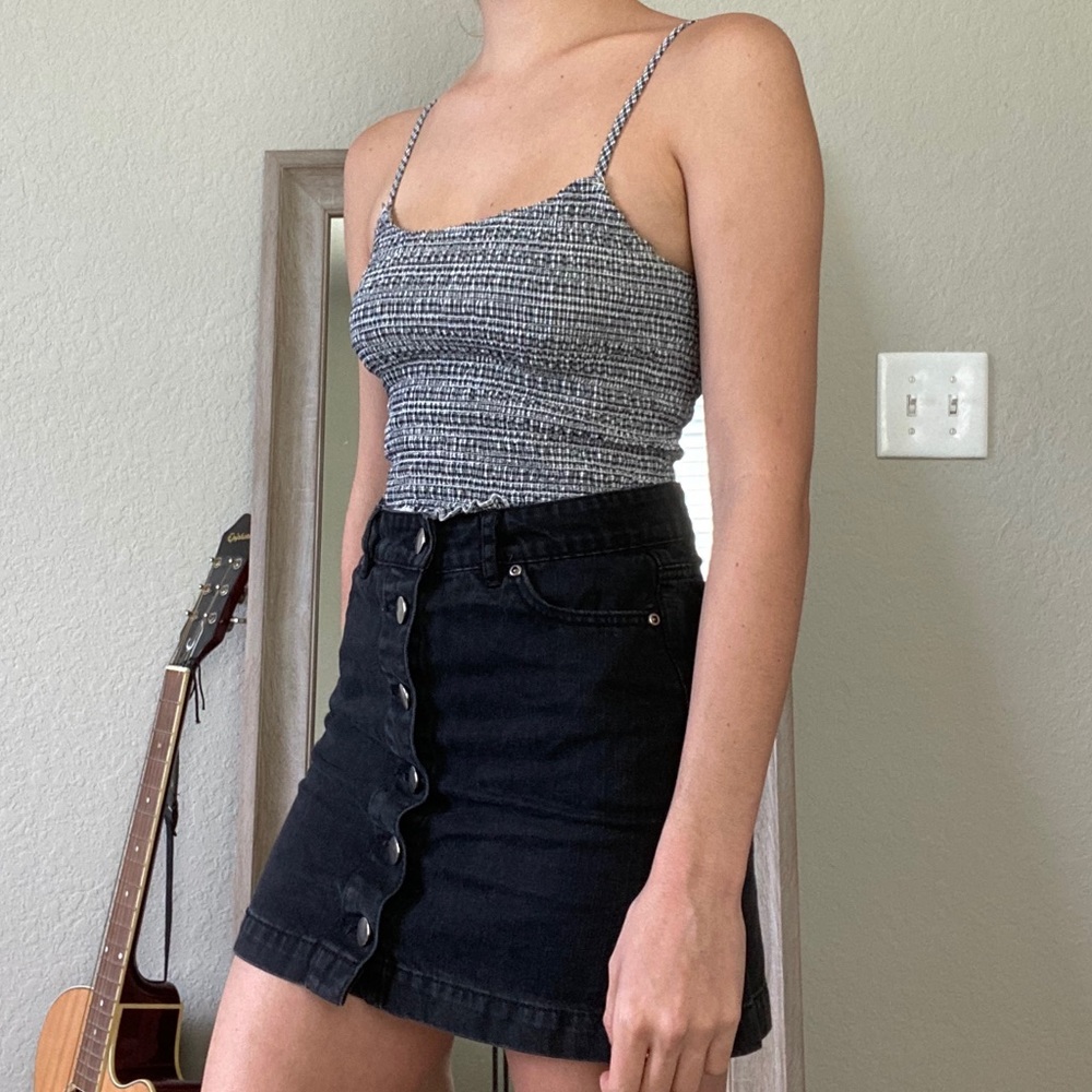 stretchy gingham tank with 2 bows on back straps - Picture 3 of 5